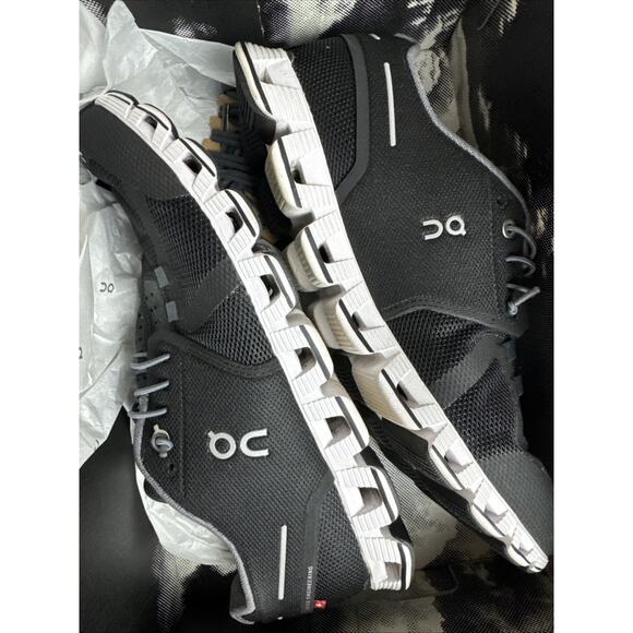 On Cloud Women's Size 10 M Running Shoes Black White Sneakers 19.0001 EUC - Picture 6 of 10